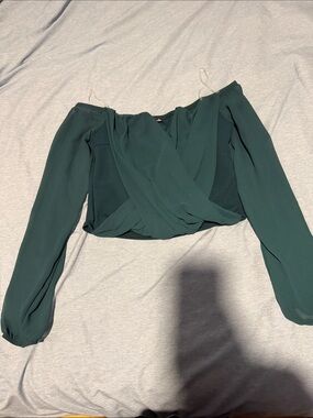 Windsor Forest Green Off-Shoulder Top